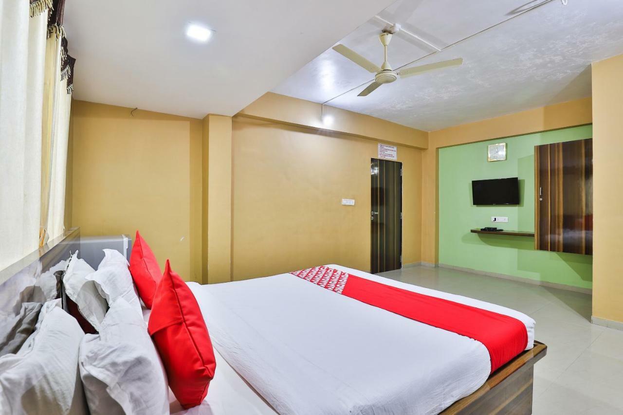 Oyo 24833 Hotel Silver Даман Екстер'єр фото