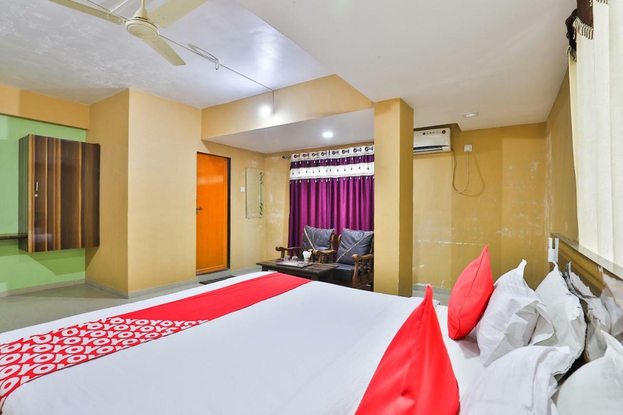 Oyo 24833 Hotel Silver Даман Екстер'єр фото